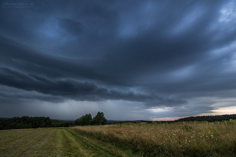 Fot. Witold Ochał, Szkodna, czoło burzy, chmura szelfowa