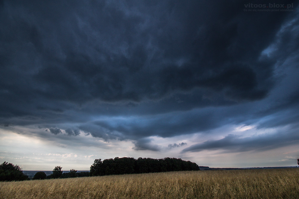 Fot. Witold Ochał, Zagorzyce, czoło burzy, chmura szelfowa