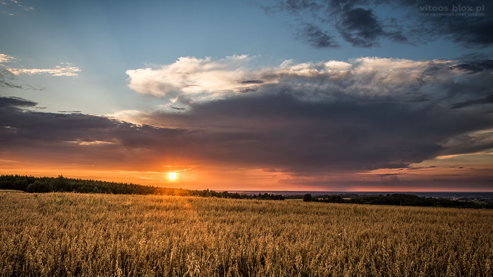 Fot. Witold Ochał, Zagorzyce, chmury burzowe