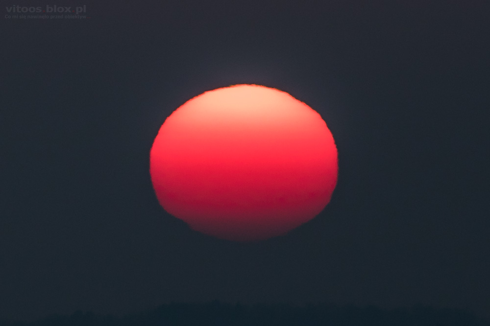 Fot. Witold Ochał, refrakcja atmosferyczna, falujące słońce